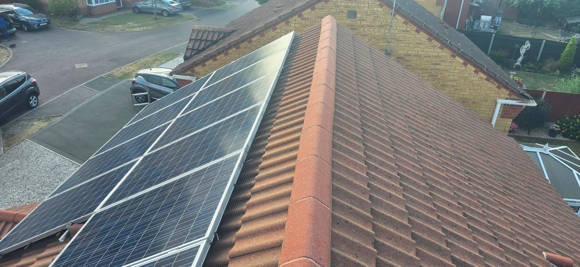 roof & Gutter Cleaning