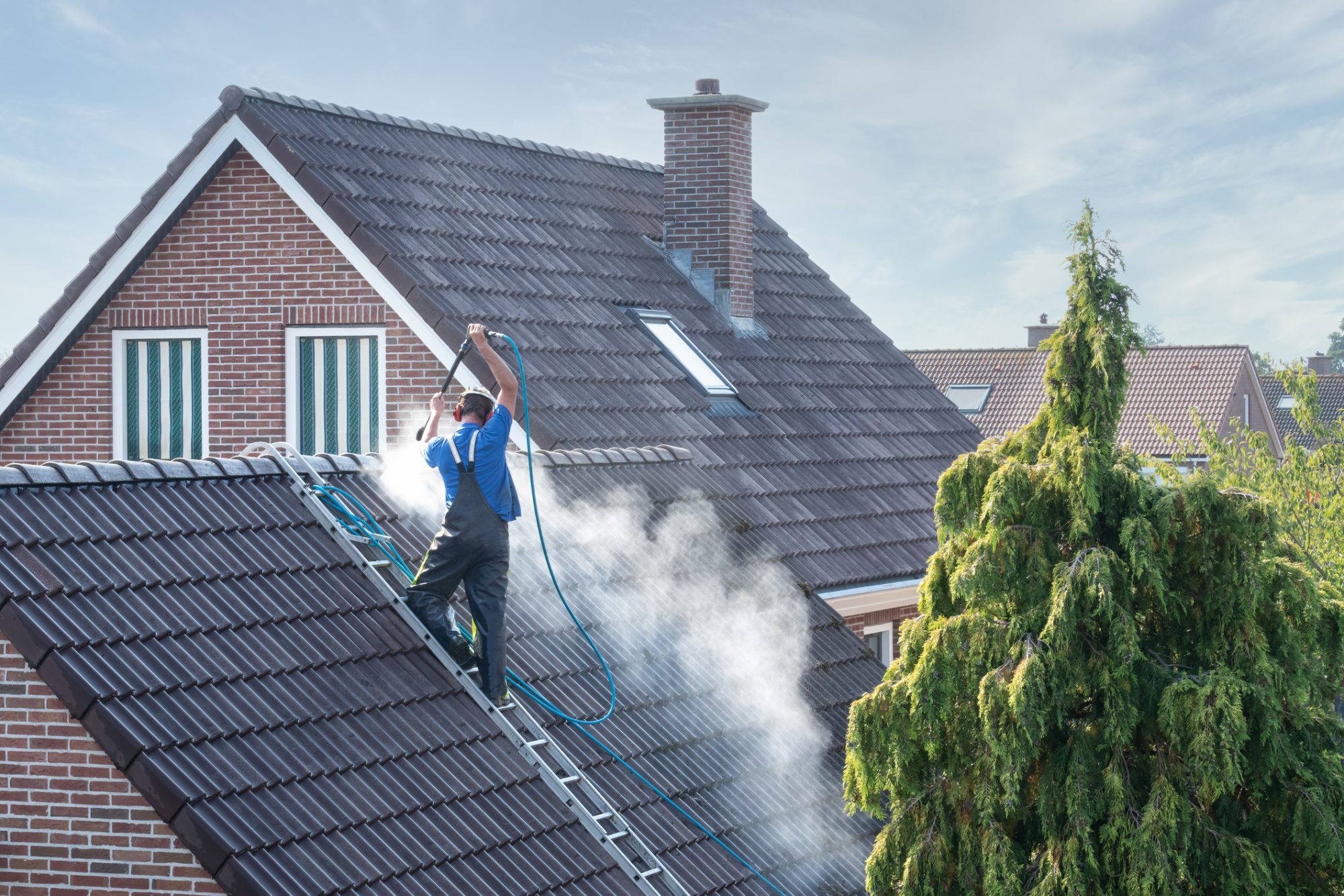 roof & Gutter Cleaning Wellingborough